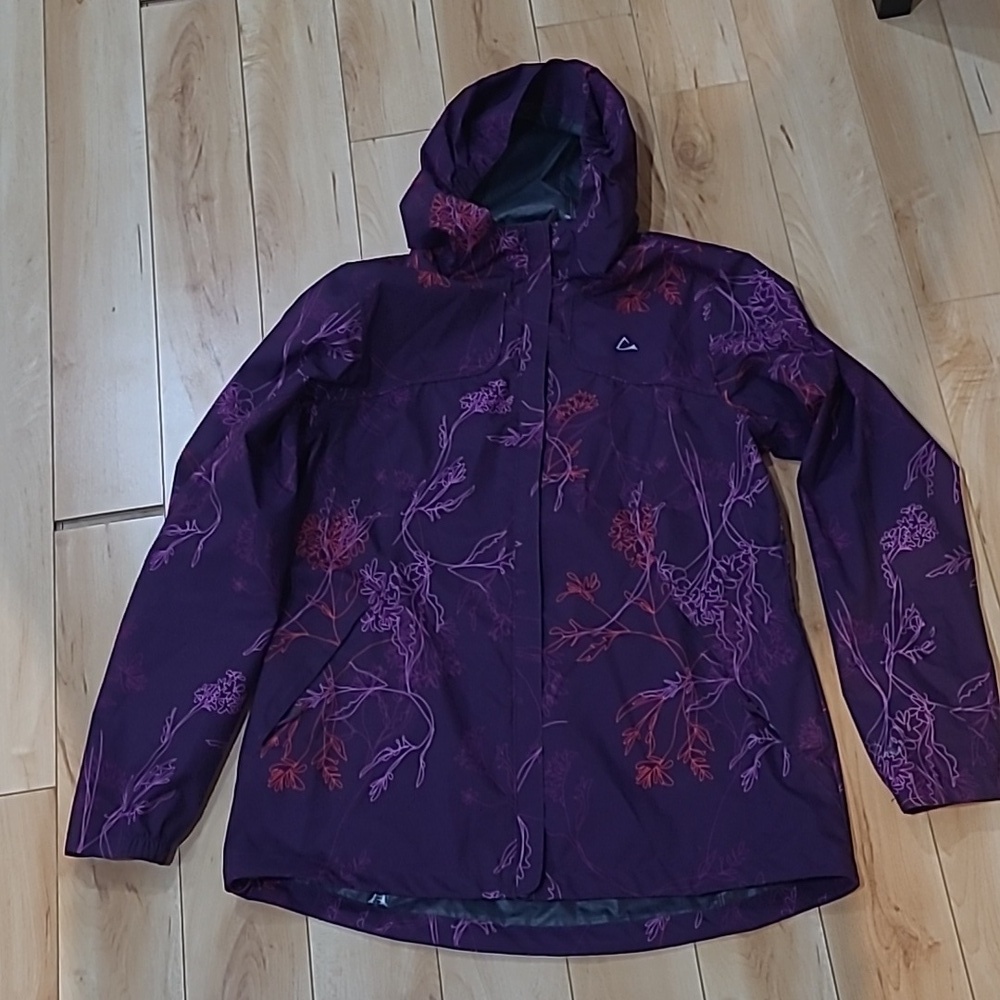 Women's size large Paradox rain jacket